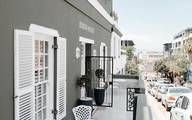 Dixon House In De Waterkant By Cape Finest